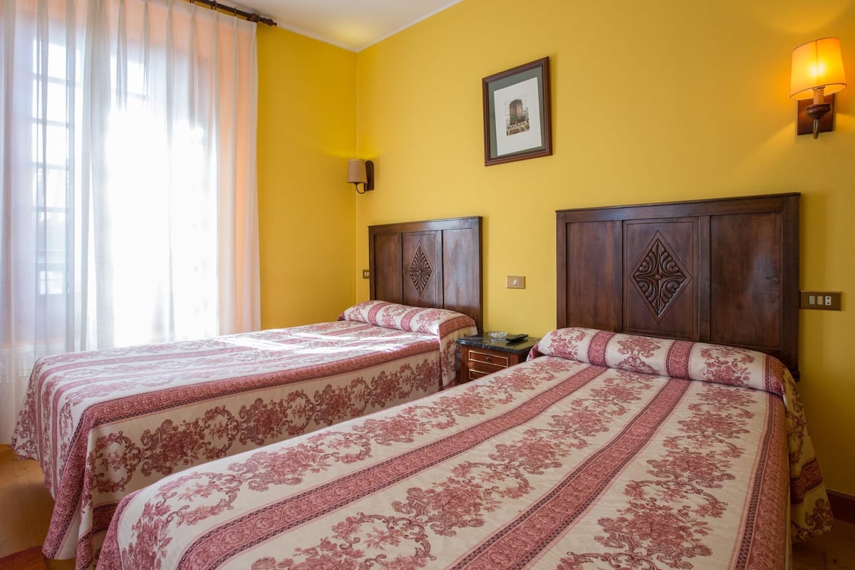 Double Room | Premium bedding, minibar, desk, cribs/infant beds