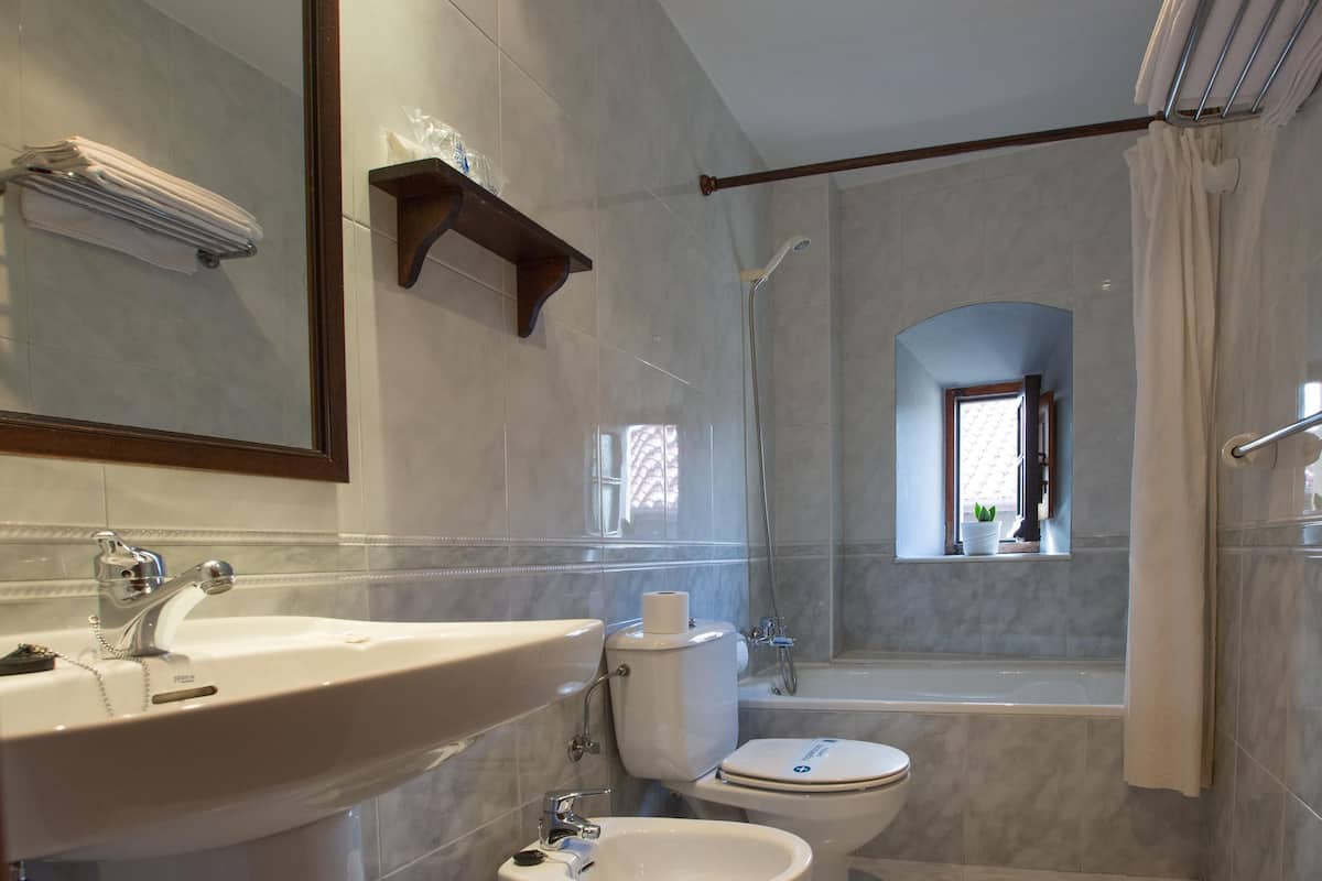 single room | bathroom | deep-soaking bathtub, free toiletries, hair dryer, bidet
