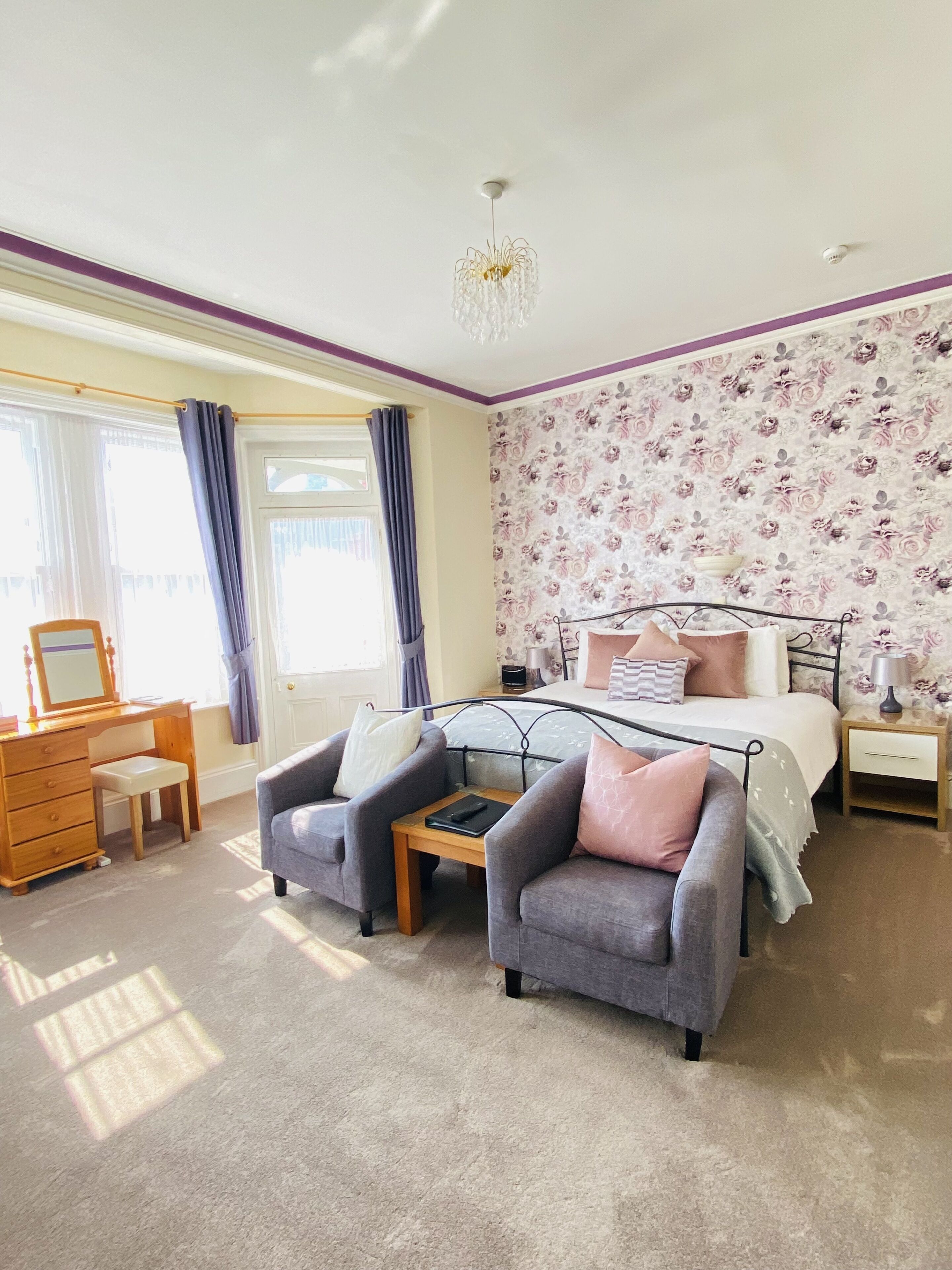 Double Room (WITH BALCONY) | Soundproofing