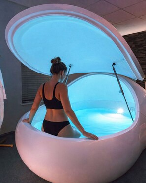 Indoor spa tub - Great National Ballykisteen Golf Hotel (Tipperary)