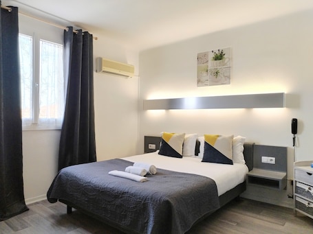 Wifi gratis y ropa de cama