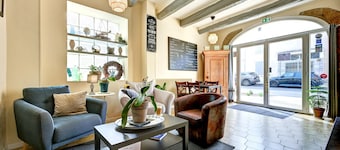 Logis Hôtel La Bastide d'Entraigues