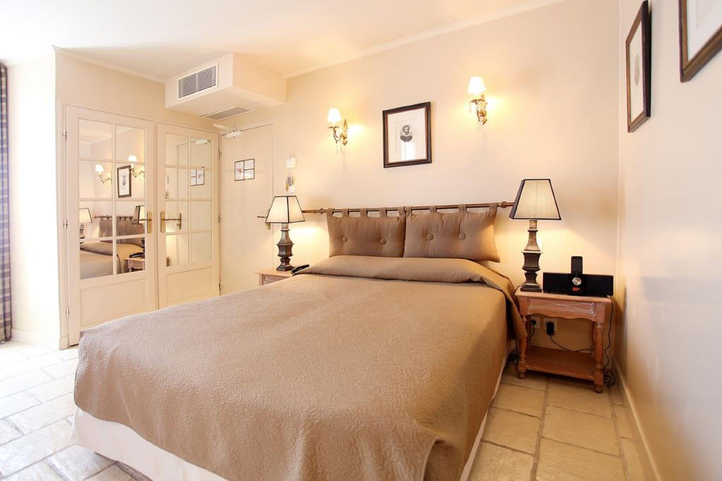 junior suite | minibar, in-room safe, desk, iron/ironing board