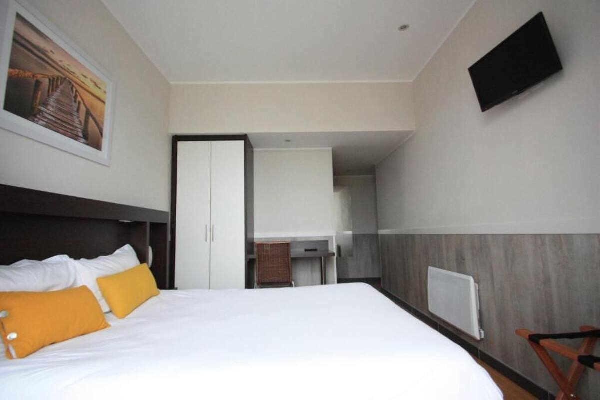Kamar Double | Kedap suara, setrika/meja setrika, dan tempat tidur bayi gratis