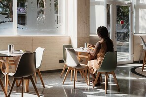 Restaurant - Hotel Travessera (Barcelona)