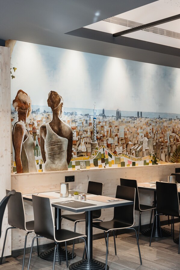 Daily buffet breakfast (EUR 11.50 per person) - Hotel Travessera (Barcelona)