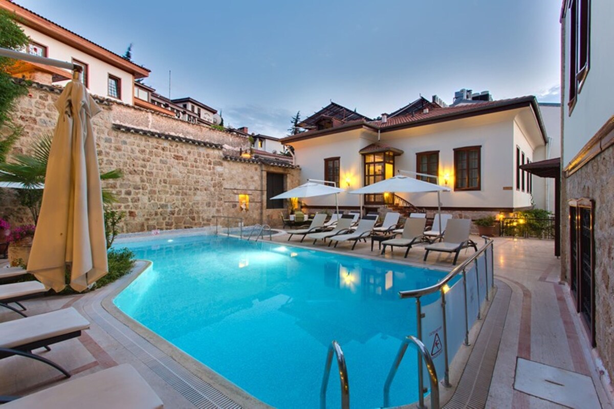 Doğan Hotel By Prana Kaleiçi Vip Transfer