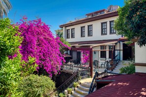 Porch - Dogan Hotel by Prana Hotels & Resorts - Special Class (Antalya)