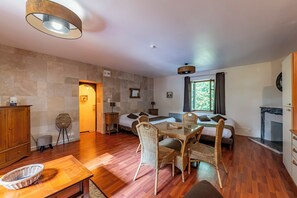 Living area - Le Moulin de la Brevette (Arbigny)