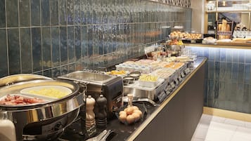 Daily buffet breakfast (EUR 20 per person)
