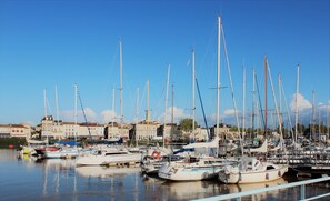 Boating - Best Western Premier Hotel des Vignes et des Anges (Pauillac)