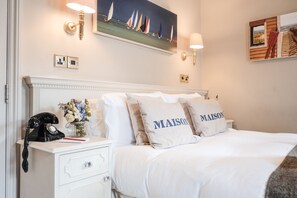 1 bedroom, premium bedding, individually decorated, iron/ironing board - The Swan Hotel (Arundel)