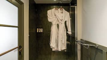 Room (Indulgence) | Bathroom | Free toiletries, hair dryer, towels