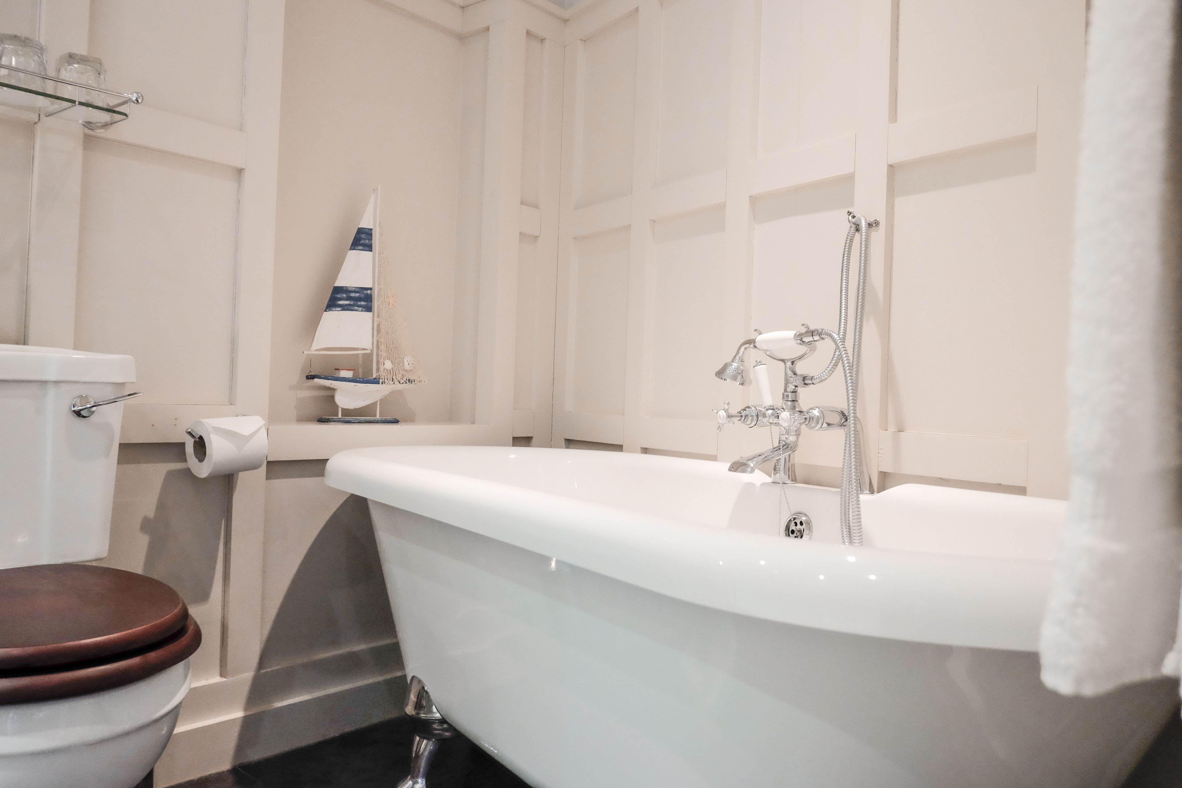 room (indulgence) | bathroom | free toiletries, hair dryer, towels