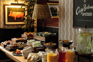 Breakfast buffet - The Swan (Arundel)