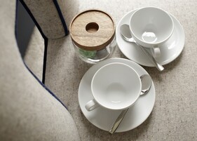 Espresso maker, electric kettle