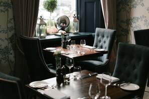 Spécialités Cuisine locale et internationale