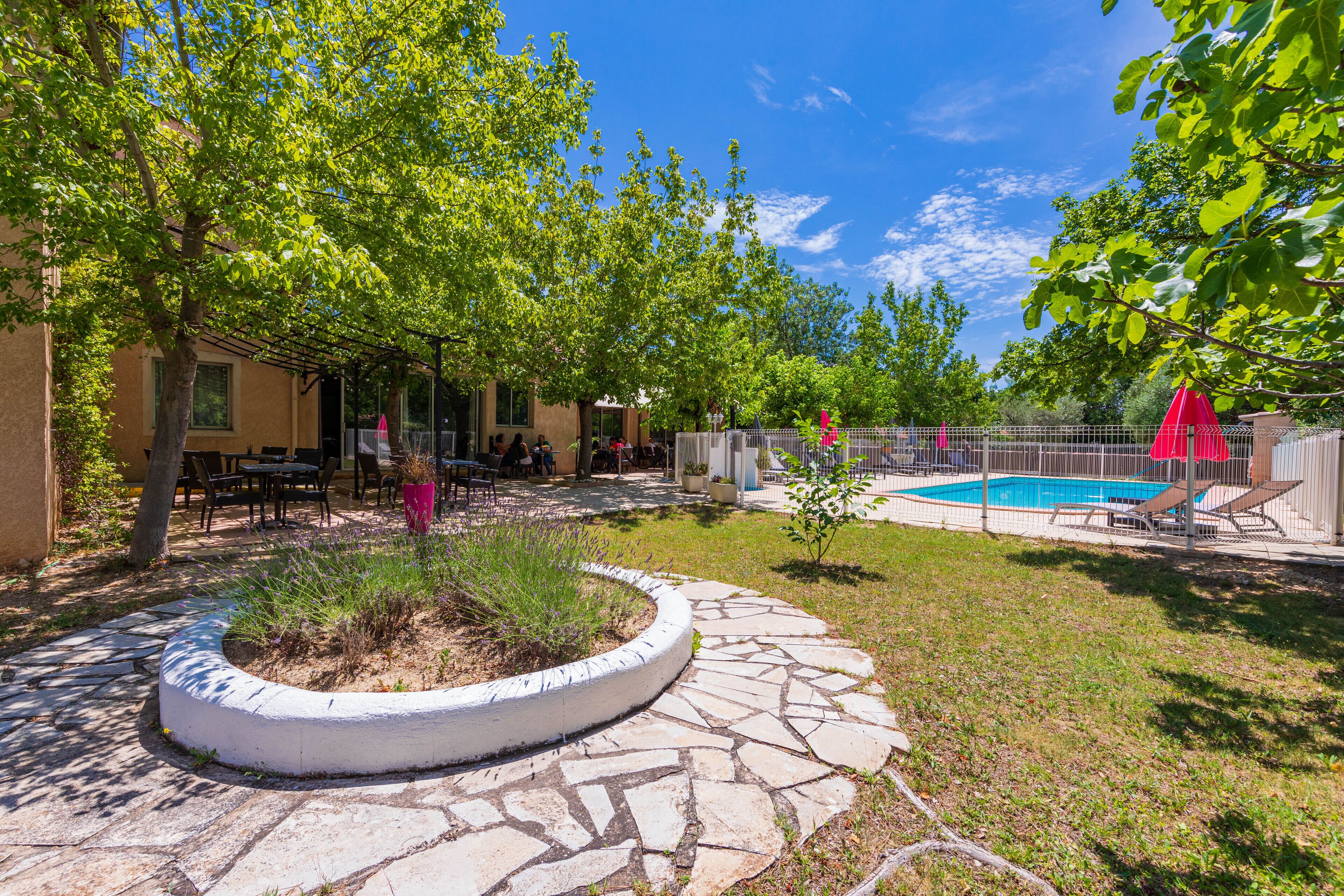 Foto - Logis Hotel Noemys pont de l'Etoile