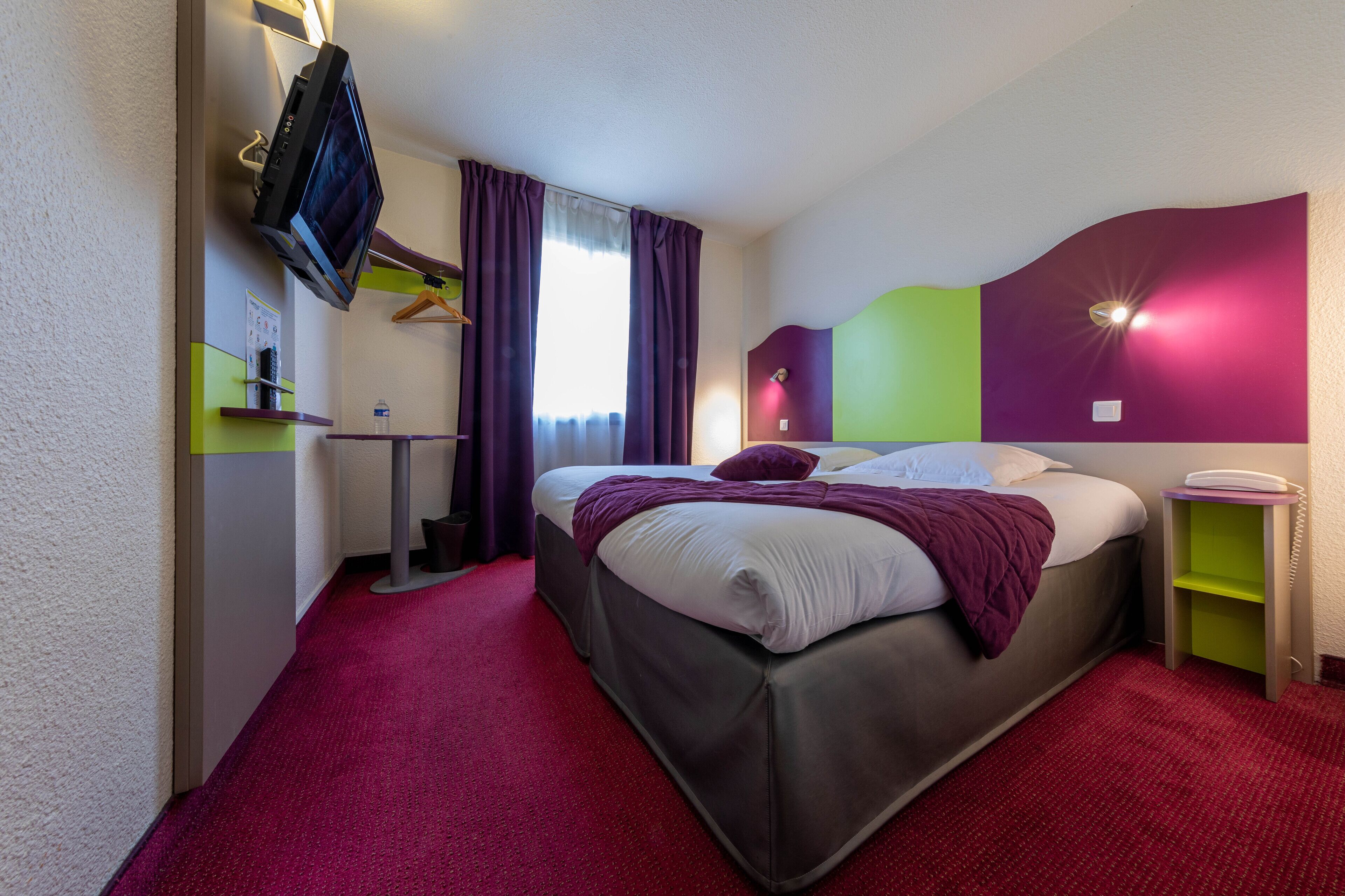 Foto - Logis Hotel Noemys pont de l'Etoile