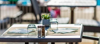 Logis Hôtel Noemys Pont de l’Etoile