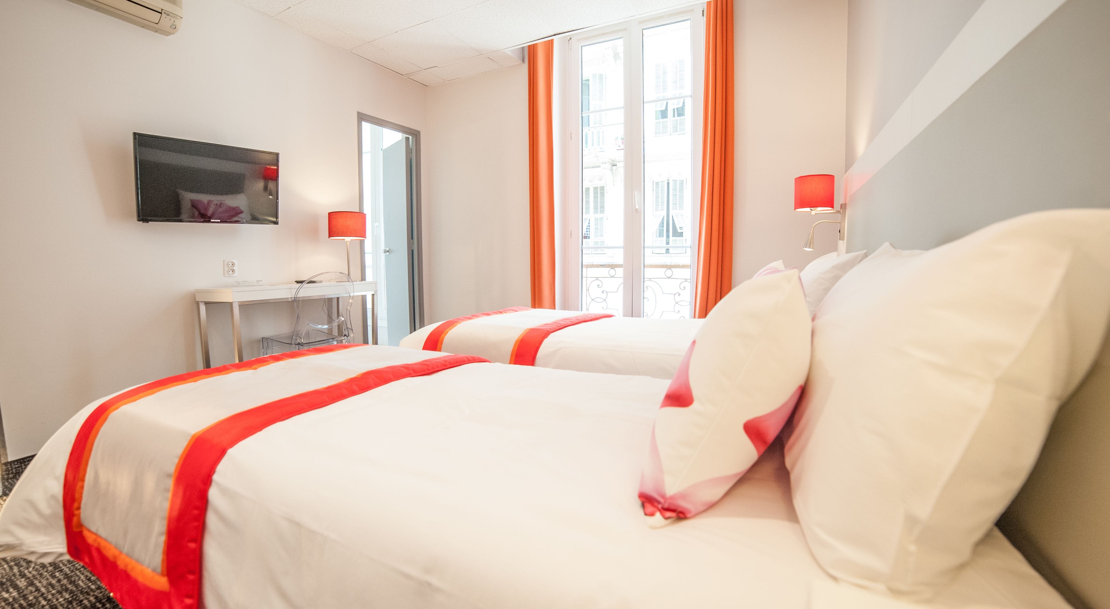 Standard Twin Room, 2 Single Beds | Select Comfort beds, desk, blackout curtains, soundproofing