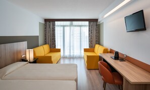 In-room safe, desk, free WiFi, bed sheets