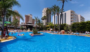 Outdoor pool - Medplaya Hotel Flamingo Oasis (Benidorm)