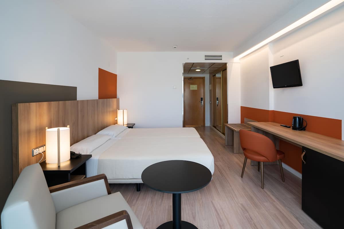 In-room safe, desk, free WiFi, bed sheets