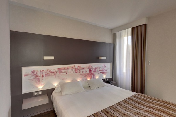 xxx | Desk, WiFi (free), bed sheets