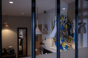 Minibar, in-room safe, individually decorated, individually furnished