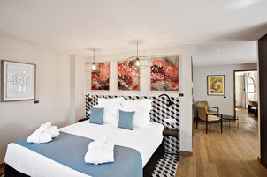 Ropa de cama de alta calidad y minibar 