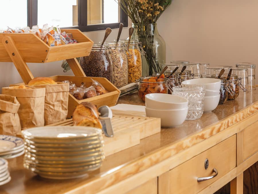 Café da manhã continental todos os dias (EUR 14 por pessoa)