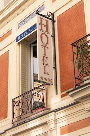 Exterior - Hôtel d'Angleterre (Versailles)