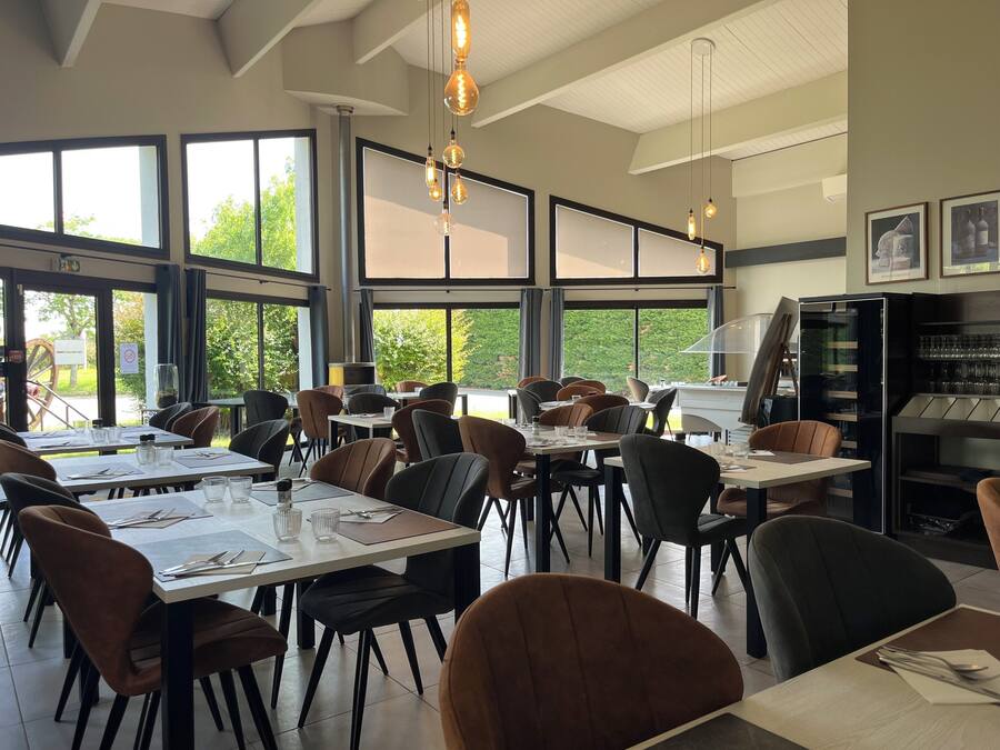 Breakfast, lunch, dinner served; French cuisine, garden views