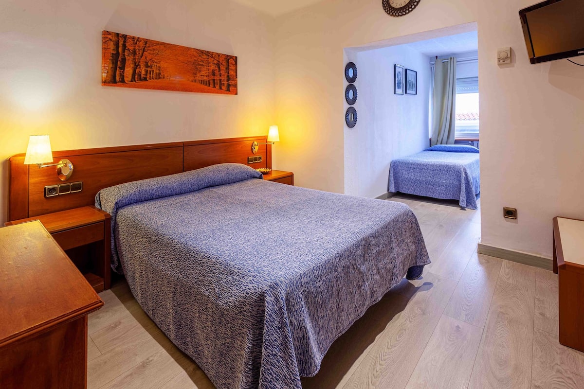 1 bedroom, in-room safe, desk, free WiFi