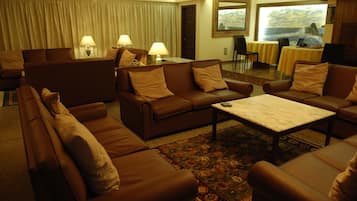 ロビー応接スペース