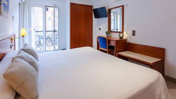 Standard Double Room | In-room safe, desk, free WiFi, bed sheets