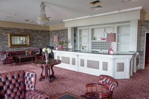 Reception - Kilkee Bay Hotel (Kilkee)