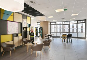 Lobby - B&B HOTEL LE MANS Centre (Le Mans)