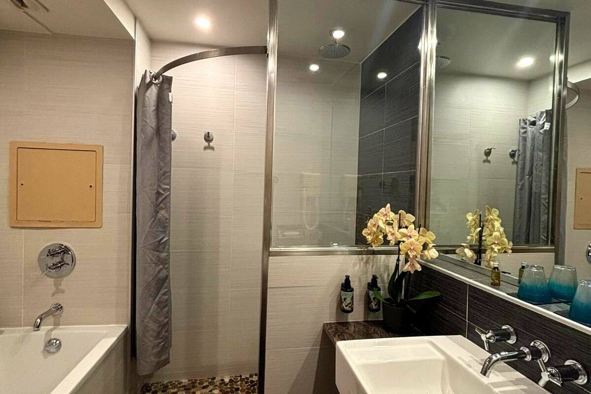 double room, terrace, lake view | bathroom | hair dryer, slippers, towels