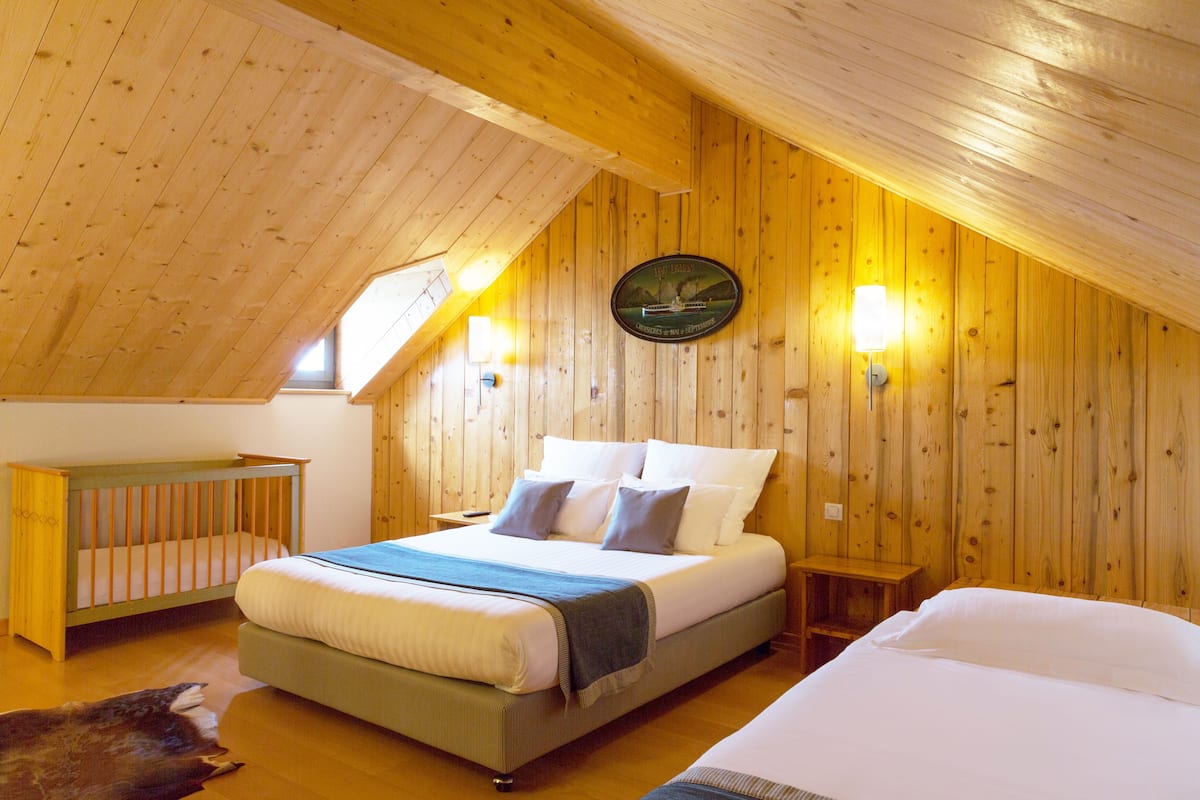 family duplex suite | 1 bedroom, desk, soundproofing