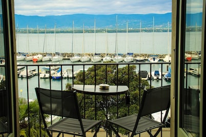 La Riviera Victoria