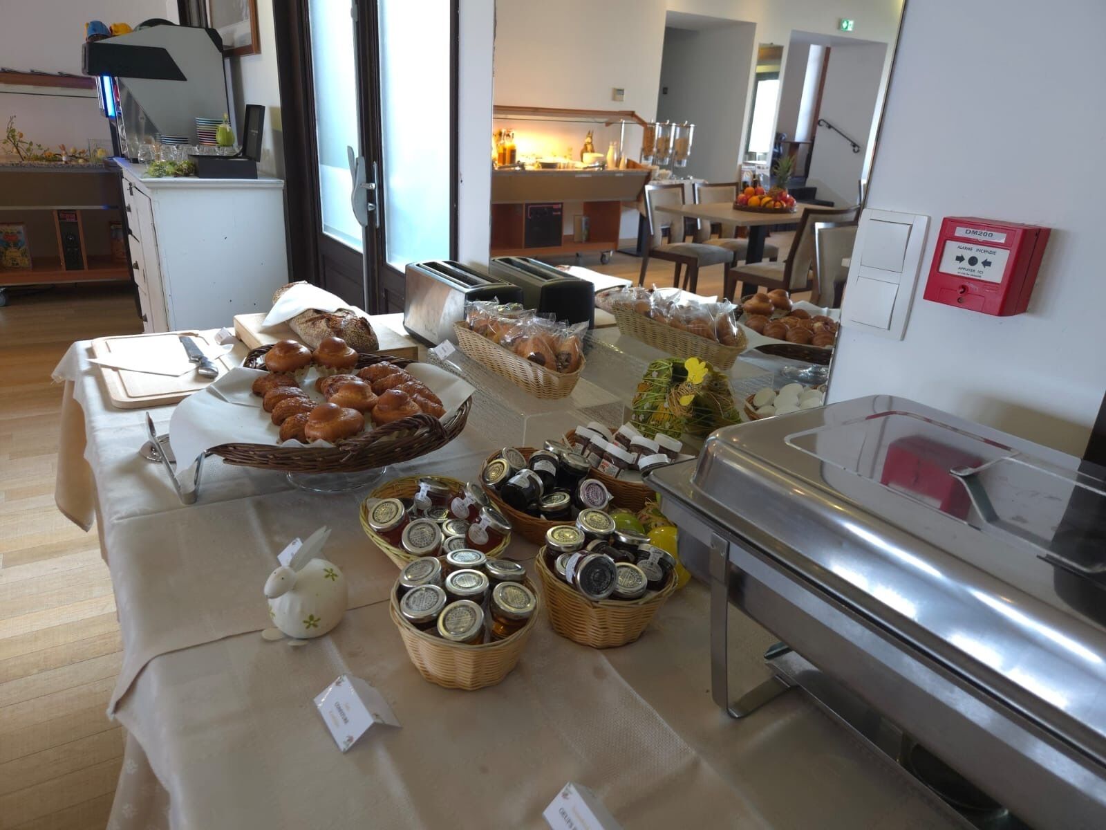 Daily buffet breakfast for a fee