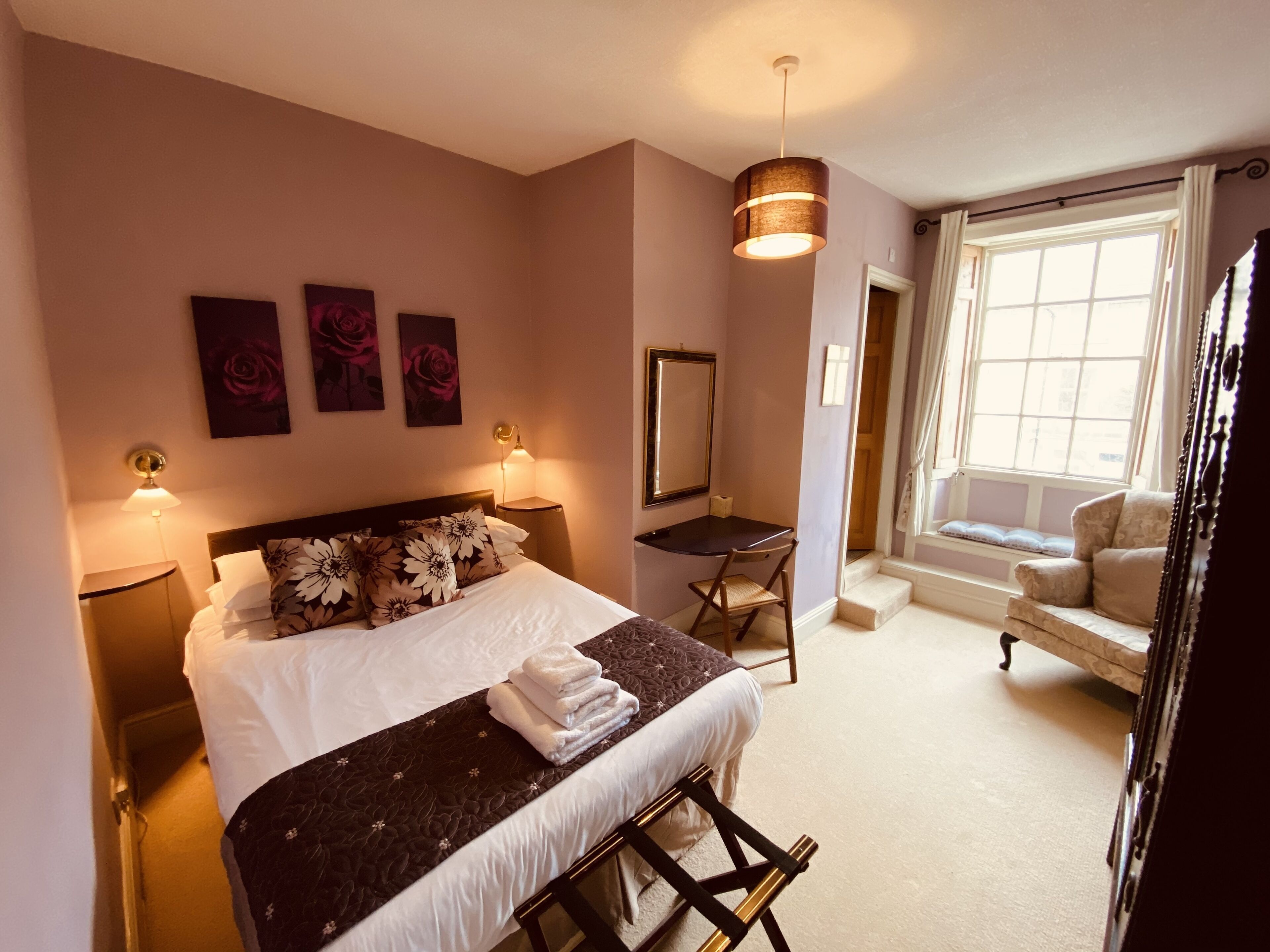 Chambres insonorisées, Wi-Fi gratuit, draps fournis