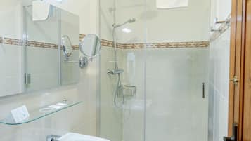 Single Room (Small) | Bathroom | Free toiletries, hair dryer, towels