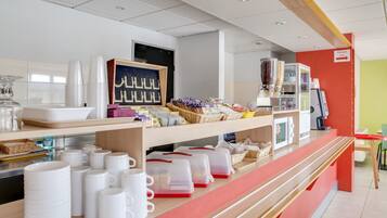 Daily buffet breakfast (EUR 6 per person)