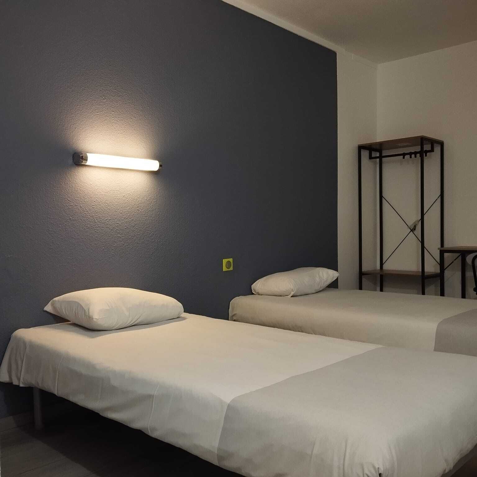 Economy Twin Room