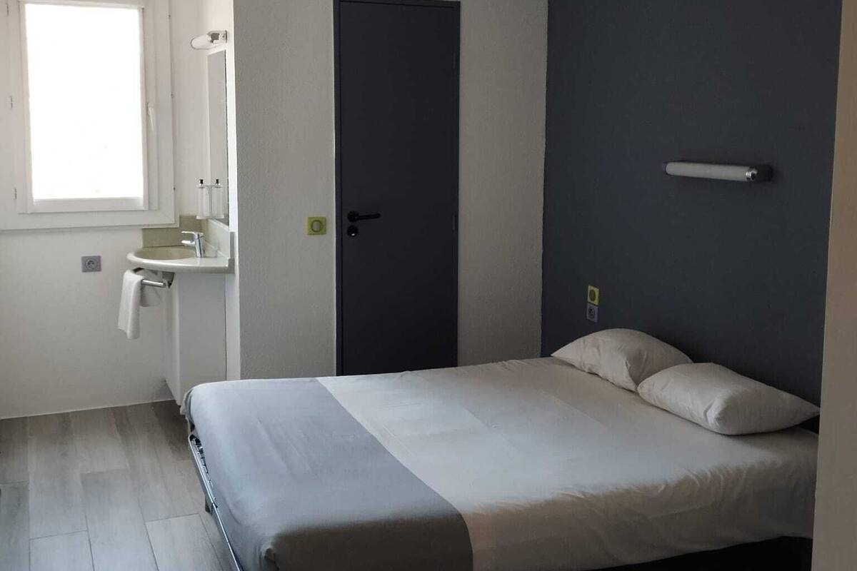 Economy Double Room