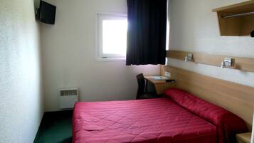 Bureau, rideaux occultants, Wi-Fi gratuit, draps fournis