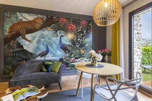 Junior Suite Terrace | Blackout curtains, soundproofing, iron/ironing board - Hotel Les Suites - De Crécy (Crecy-la-Chapelle)